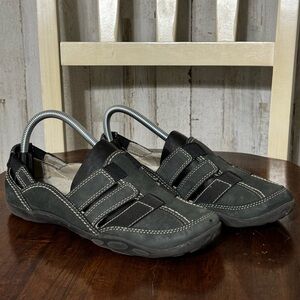 Clark’s Collection Comfort Shoes 8‎
